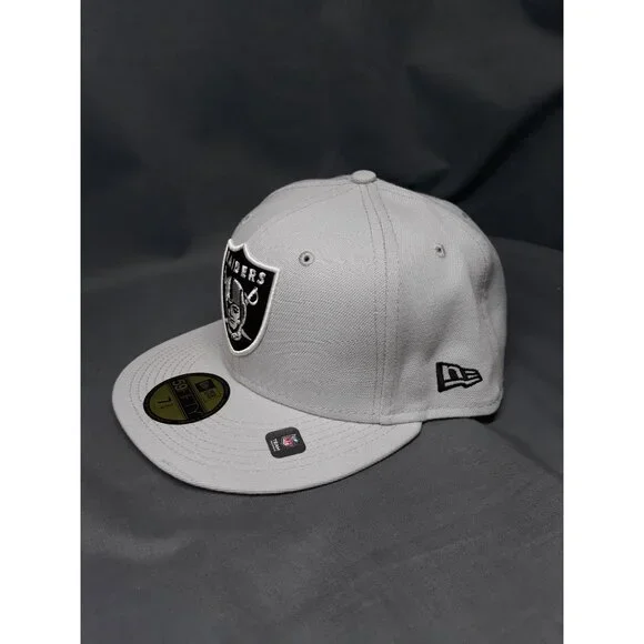 New Era 59Fifty Las Vegas Raiders Fitted Cap Grey Size 7 3/4 NEW WITH TAGS! - Picture 6 of 7